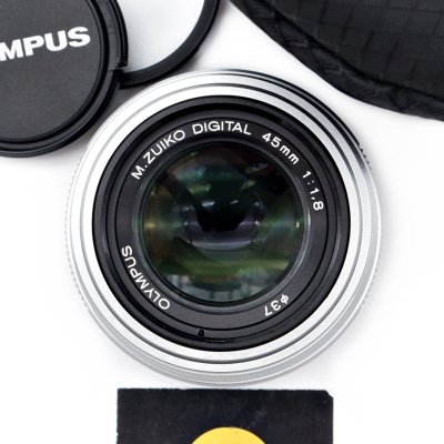 Zuiko 45mm F1.8