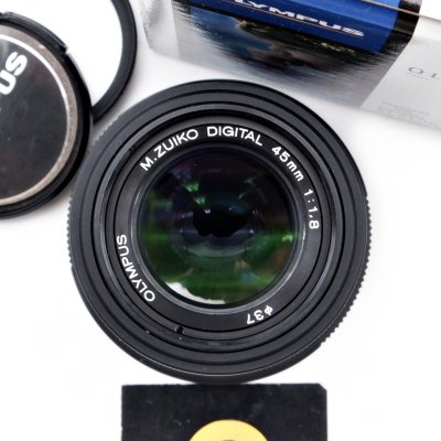 Zuiko 45mm F1.8