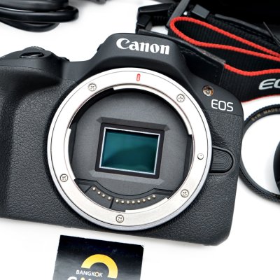 Canon EOS R50