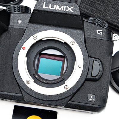 Lumix G85