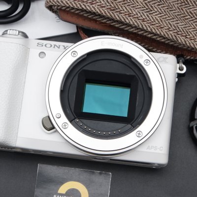 Sony A5100