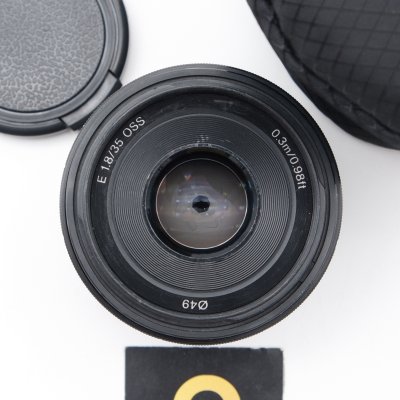 E35mm F1.8 OSS