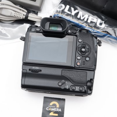 Olympus EM1 Body + Grip HDL7