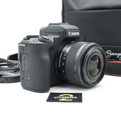 Canon EOS M50
