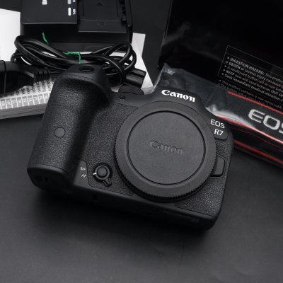 Canon EOS R7 Body