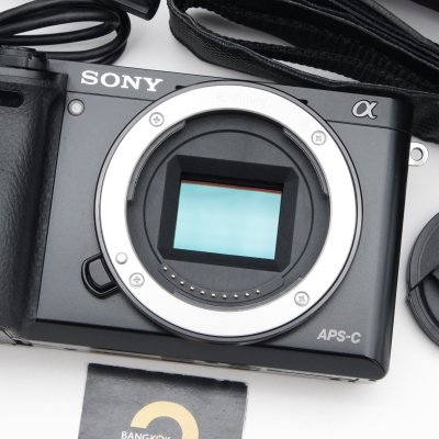 Sony A6000