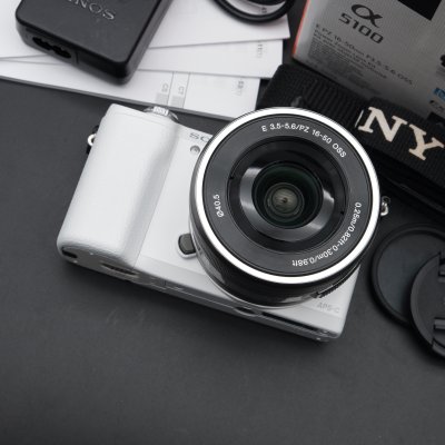 Sony A5100