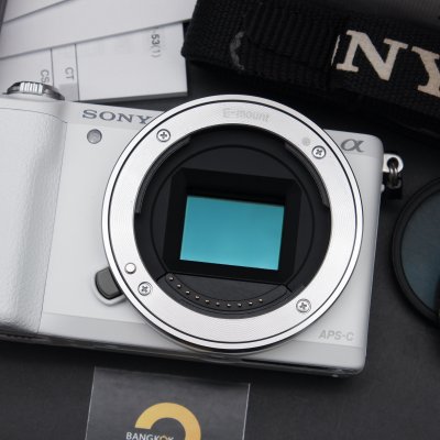 Sony A5100