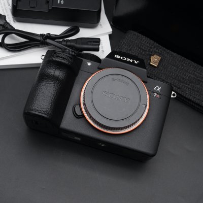 Sony A7RIII Body