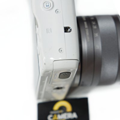 Canon EOS M10