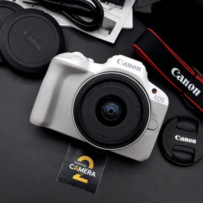 Canon EOS R50