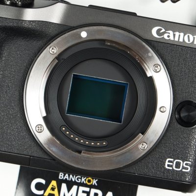 Canon EOS M6