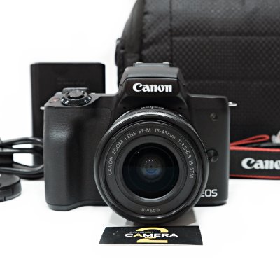 Canon EOS M50