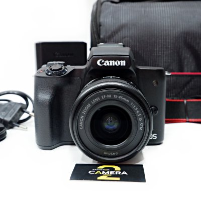 Canon EOS M50
