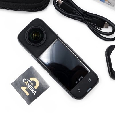 Insta360 X4