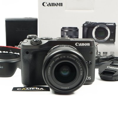 Canon EOS M6