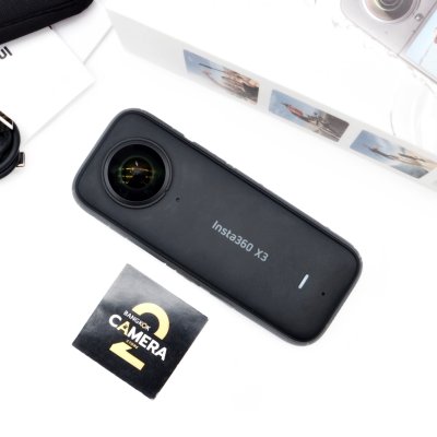 Insta360 X3