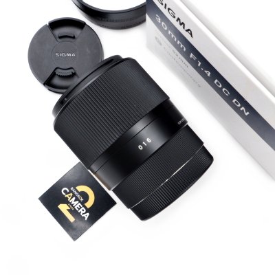 Sigma 30mm F1.4 DC DN