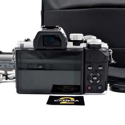 Olympus EM10 II