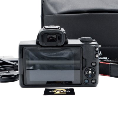 Canon EOS M50