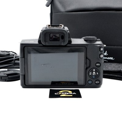 Canon EOS M50
