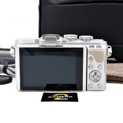Olympus  EPL8