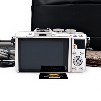 Olympus EPL7