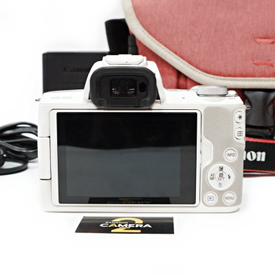 Canon EOS M50