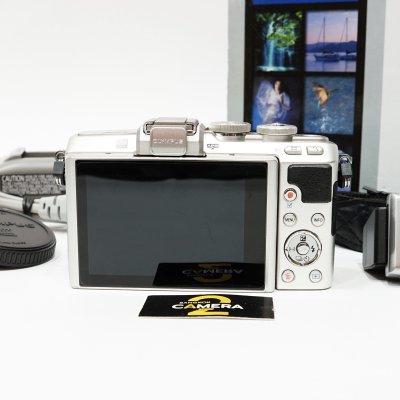 Olympus EPL7