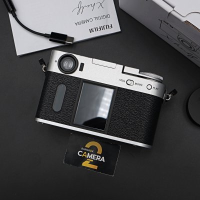 Fujifilm X half