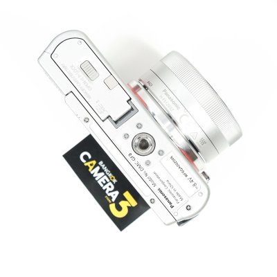 Lumix GF8