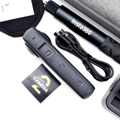 Insta360 X3