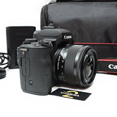 Canon EOS M50