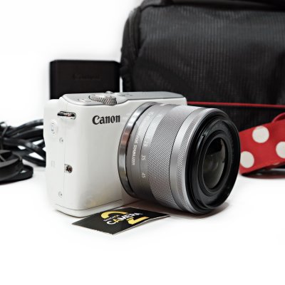 Canon EOS M10