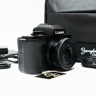 Lumix G100