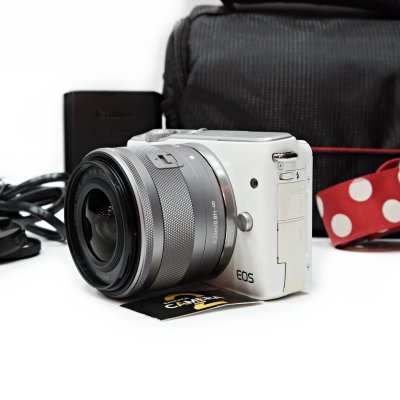 Canon EOS M10