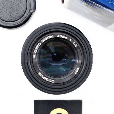 Zuiko 45mm F1.8