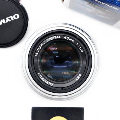 Zuiko 45mm F1.8