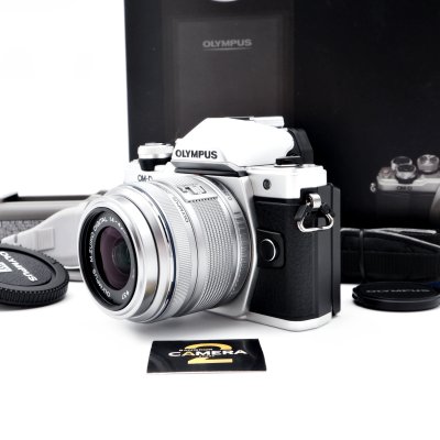 Olympus EM10 II
