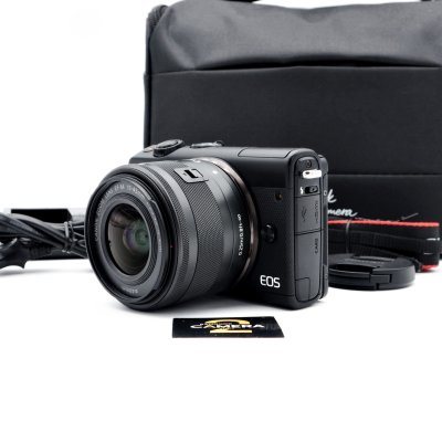 CANON EOS M100