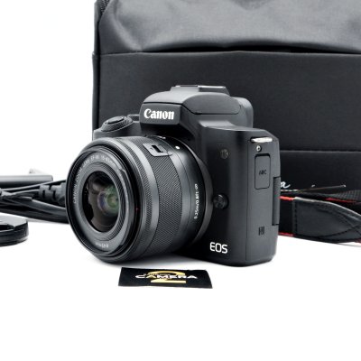 Canon EOS M50