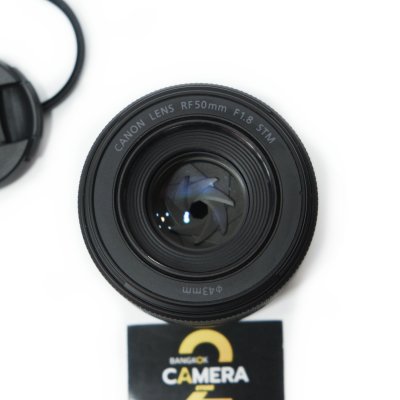RF50mm F1.8 STM