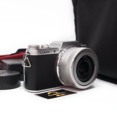 Lumix GF8