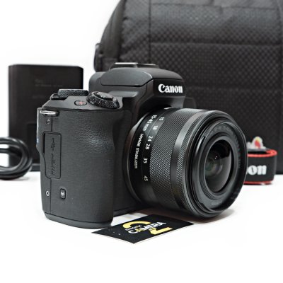 Canon EOS M50