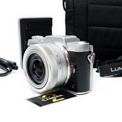 Lumix GF8