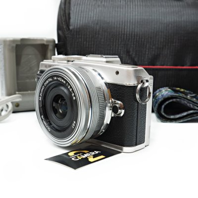 Olympus EPL7
