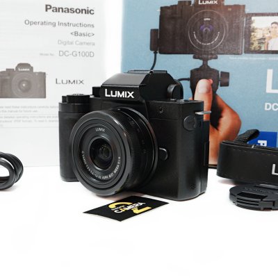 Lumix G100D