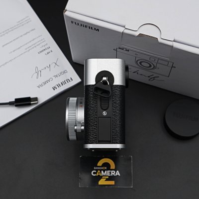 Fujifilm X half