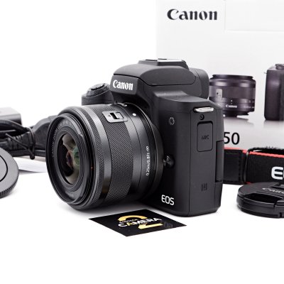 Canon EOS M50