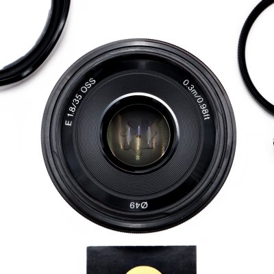 E35mm F1.8 OSS